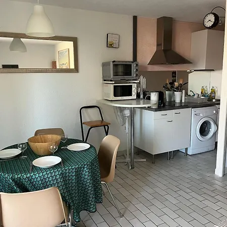 Avec Piscine Proche Ile Des Loisirs